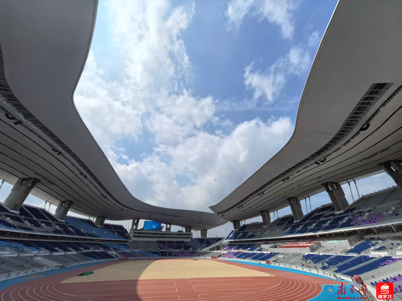 中国男篮新阵容首次亮相