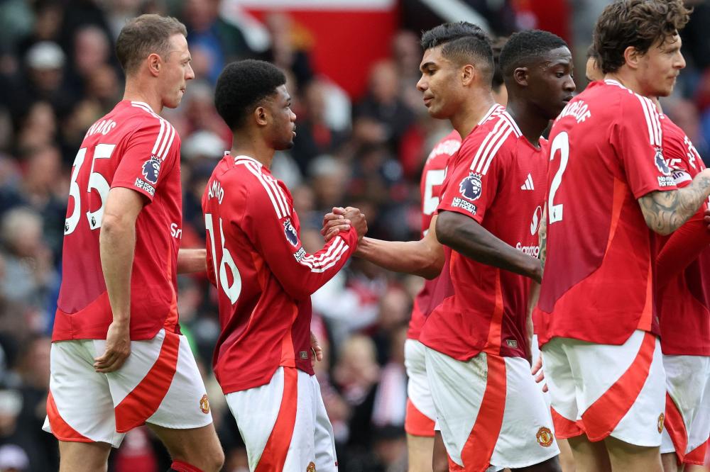 法比奥庆祝足协杯夺冠：我们是冠军，这座城市值得拥有这一刻