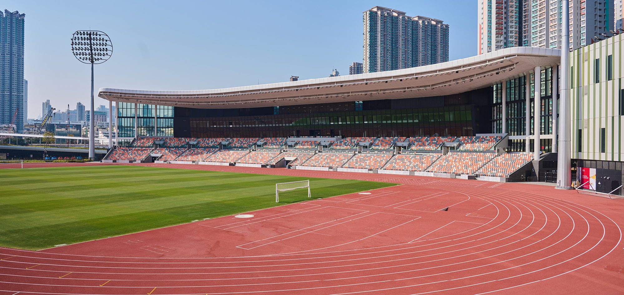 斯帕莱蒂与孔蒂的第一次正式对决，尤文决定比赛当天才抵达那不勒斯